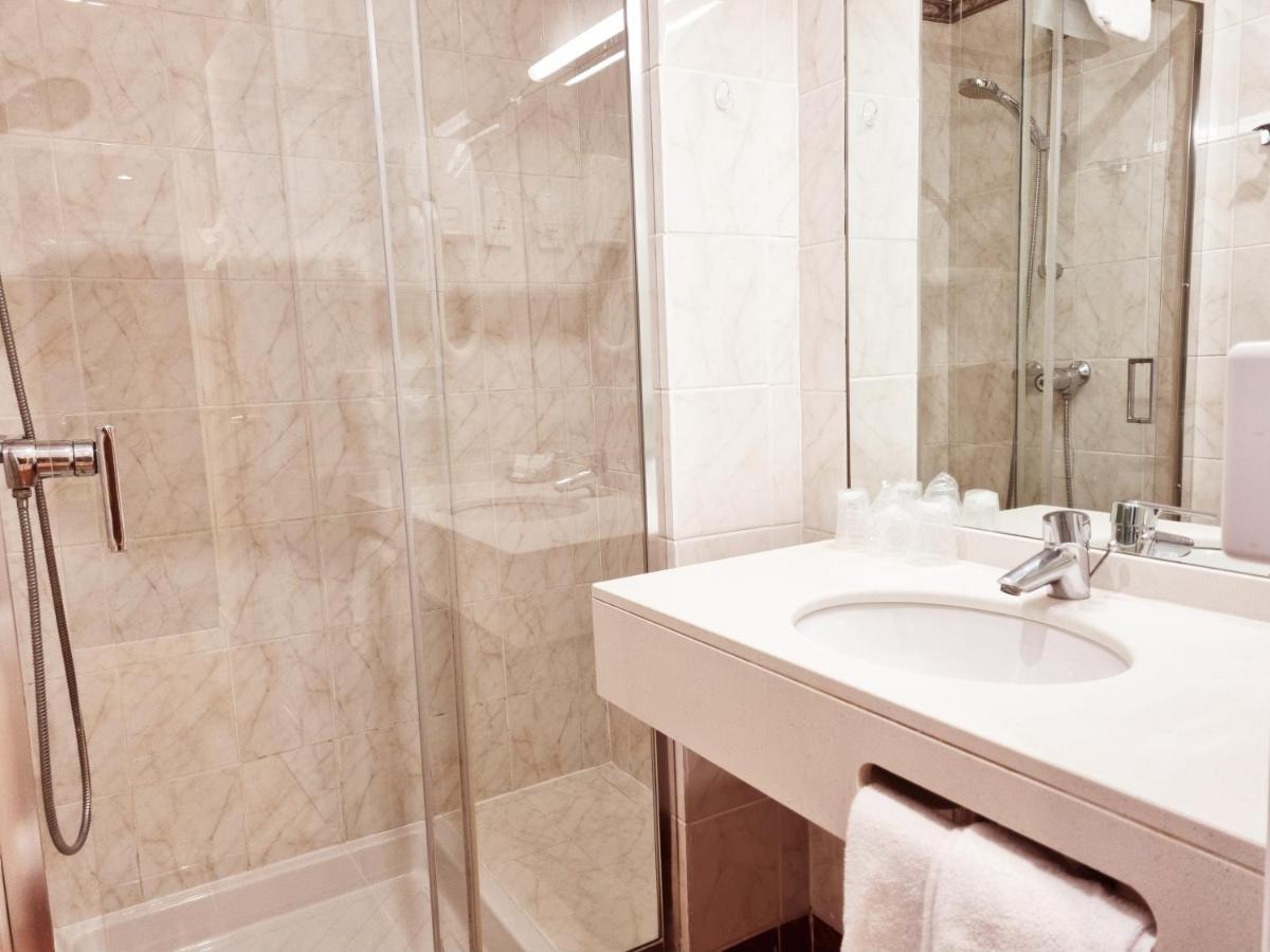 Hotel Carlton Nice, Fully Renovated Room photo